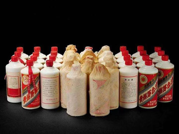 浮山日照岚山回收酒价格哪里回收(附近上门回收茅台酒）?